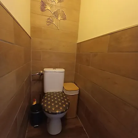 Belle Maison Avec Jardin, 6 Personnes, Parking Gratuit Casa de Férias *